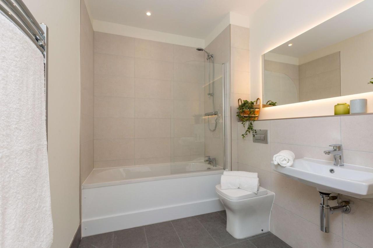 Luxury Spacious Central Apartment By Blu Atlantic 더블린 외부 사진